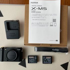 FUJIFILM X-M5 ブラック バッテリーオマケ付き
