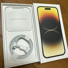 iPhoneXS本体＆ケース充電器付
