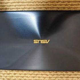 【軽量910g】ASUS Zenbook 3 UX390U i7/16GB