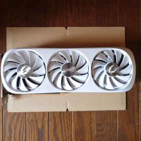 ZOTAC GEFORCE RTX 4080 SUPER ホワイト