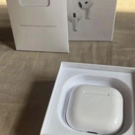 【美品】AirPods 第4世代 ANC