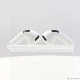 〔中古品〕 AirPods 4 MXP63J／A【262】