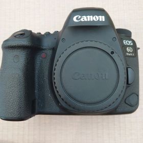 EOS 6D Mark II ボディ