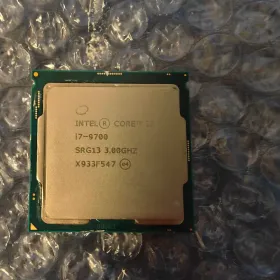 インテル Core i7 9700 BOX 新品¥22,000 中古¥10,100 | 新品・中古の