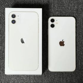 Apple iPhone11 64GB ホワイト 白 docomo ドコモ