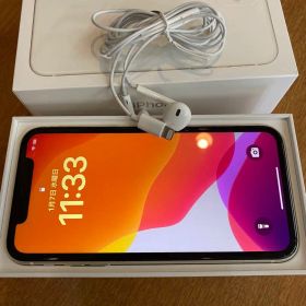 Apple iPhone 11 ホワイト 128GB イヤフォン付き