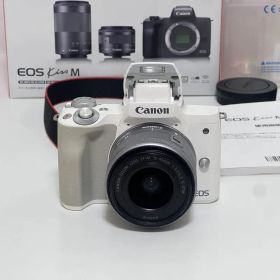 Canon EOS Kiss M ホワイト 本体
