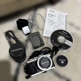 OLYMPUS E-PL7 ミラーレス一眼 本体と付属品