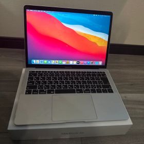 MacBook Air 13インチ シルバー 2018年モデル 充電回数109回