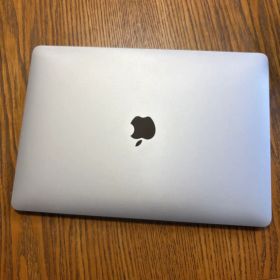 Apple MacBook Air 13インチ (2018) 本体