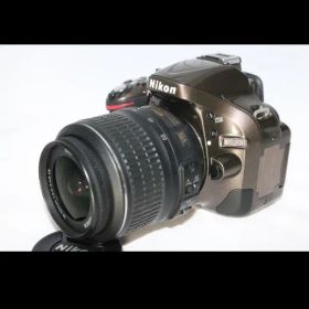 Nikon D5200希少ブラウン