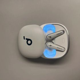 Anker Soundcore Liberty4 ホワイト