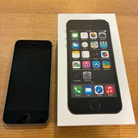 Apple iPhone 5s 32GB スペースグレー 本体