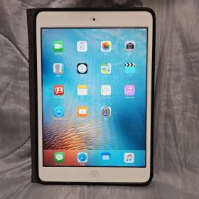 Apple iPad mini 32GB ホワイト/シルバー Wi-Fi