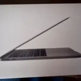 Apple MacBook Pro 13インチ（MPXQ2J/A）オマケ付き