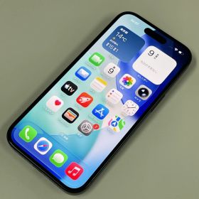au iPhone 15 128GB ブラック
