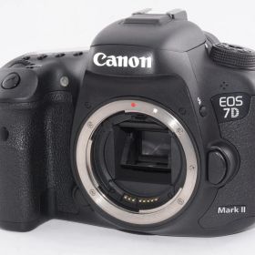 【外観特上級】Canon EOS 7D Mark IIボディ