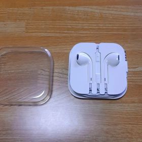 Apple EarPods 3.5mmジャック ケース付き