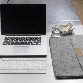 MacBookPro2015 15inch メモリ16GB おまけ付き