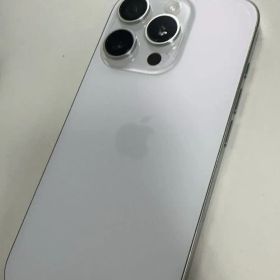 液晶訳ありiphone 16 pro 128GB ソフトバンク版 SIMフリー K50