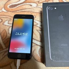 Apple iPhone 7 ブラック 本体