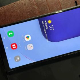Galaxy A7 本体 ブラック