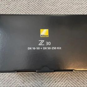 [新品未開封] Nikon Z30 ダブルズームキット