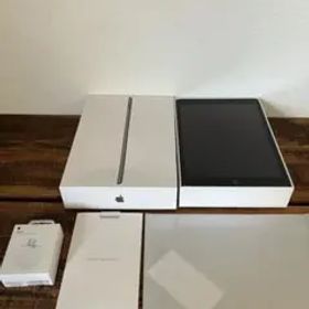 iPad 第9世代64GB Wi-Fi ガラス•Power Adapter付き
