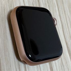 アップルウォッチ(Apple Watch)のAppleWatchSE 第1世代 32GB 40mm GPSモデル A2351(腕時計)