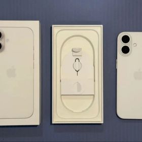 Apple iPhone 16 256GB ホワイトSIMフリー