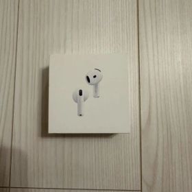 Apple AirPods 4 アクティブノイズ キャンセリング搭載