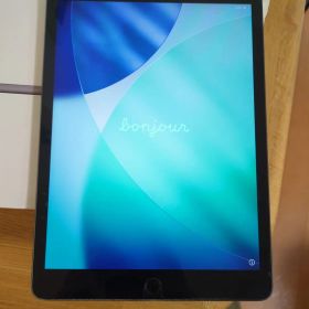 iPad 第8世代 ３２ＧB 初期化済み