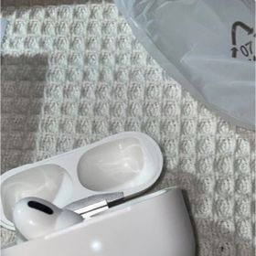 ワイヤレスイヤホン AirPods Proに負けない Apple(ヘッドフォン/イヤフォン)