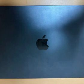 MacBook Air M2 ミッドナイト