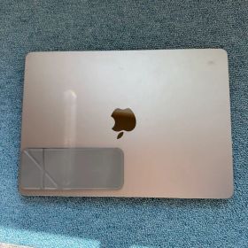 MacBook Air M2 (2022) 本体