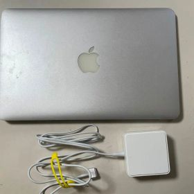 Apple MacBook Air 11inch (Mid 2012) 本体