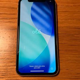 Apple iPhone 11 ホワイト 本体