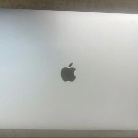 MacBook Pro 15" 2016 Core i7 2.7GHz 16GB