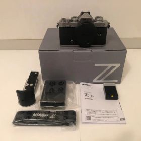 Nikon Z fc ミラーレスカメラ 本体おまけ付き