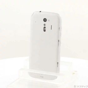 【中古】FUJITSU(富士通） らくらくスマートフォン 32GB ホワイト F-42A docomoロック解除SIMフリー 【344-ud】