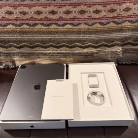 iPad Pro 12.9インチ 第五世代 Wi-Fiモデル128GB