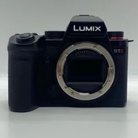 【全額返金保証】【最速発送】Panasonic デジタル一眼 LUMIX DC-S5M2W ダブルレンズキット ブラック 超美品 動作確認済