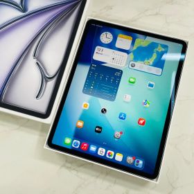 iPad Air 第7世代 13インチ Wi-Fi+Cellularモデル 128GB MCJ14J/A docomo判定△ バッテリー100% 充放電2回