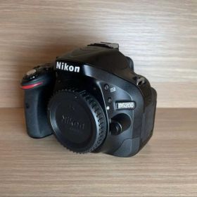 Nikon D5200 BLACK