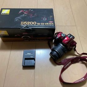 Nikon D5200 18-55 VR Kit レッド