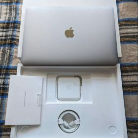 MacBookPro 13inch 16G/1TB Win11Pro