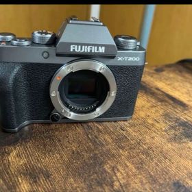 FUJIFILM X-T200 ボディ ダークシルバー ミラーレスカメラ
