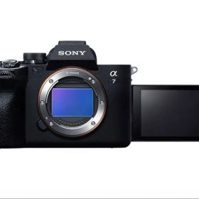 新品同様●Sony α7 IV ILCE-7M4●保護シール、液晶ガラス付