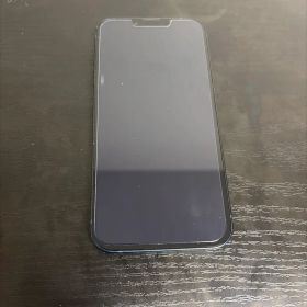 Apple iPhone 13ブラック 本体