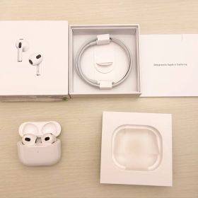 Apple AirPods3 第3世代